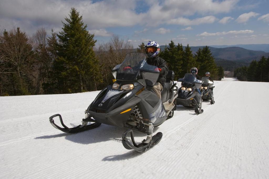 Mountain Lodge Snowshoe Dış mekan fotoğraf